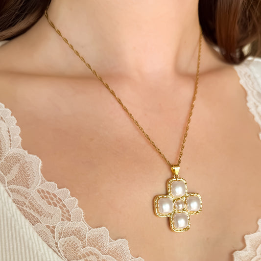 Pearl Theory Necklace